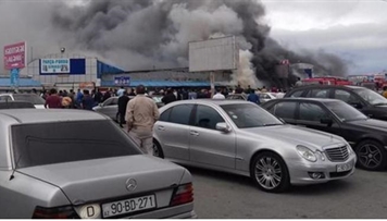 sederek-ticaret-merkezinde-yangin-magazalar-yandi-fotolar